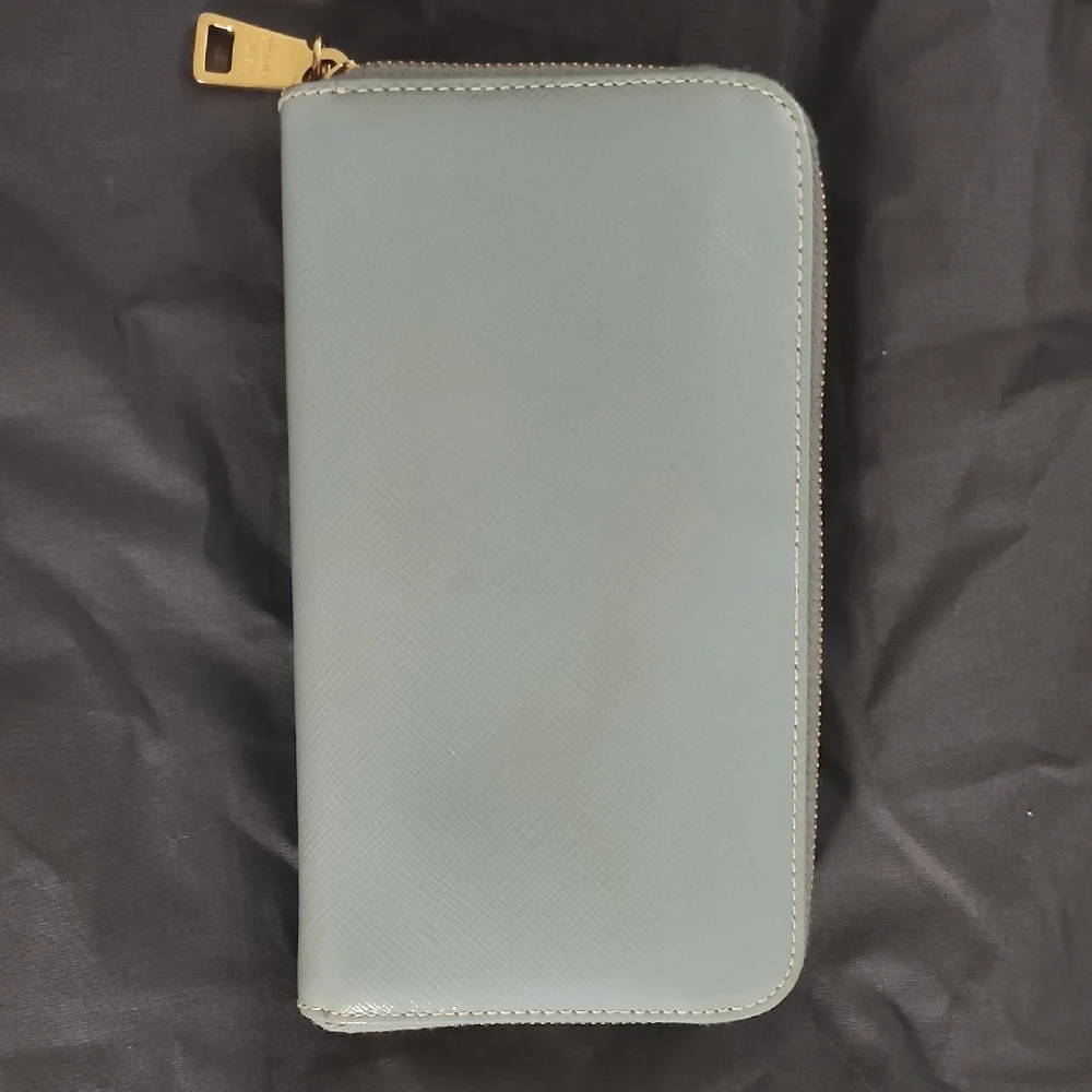 Prada **AUTHENTIC  Sky Blue Leather Wallet - Picture 2 of 10